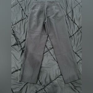 Zara high waist cropped women’s pants.